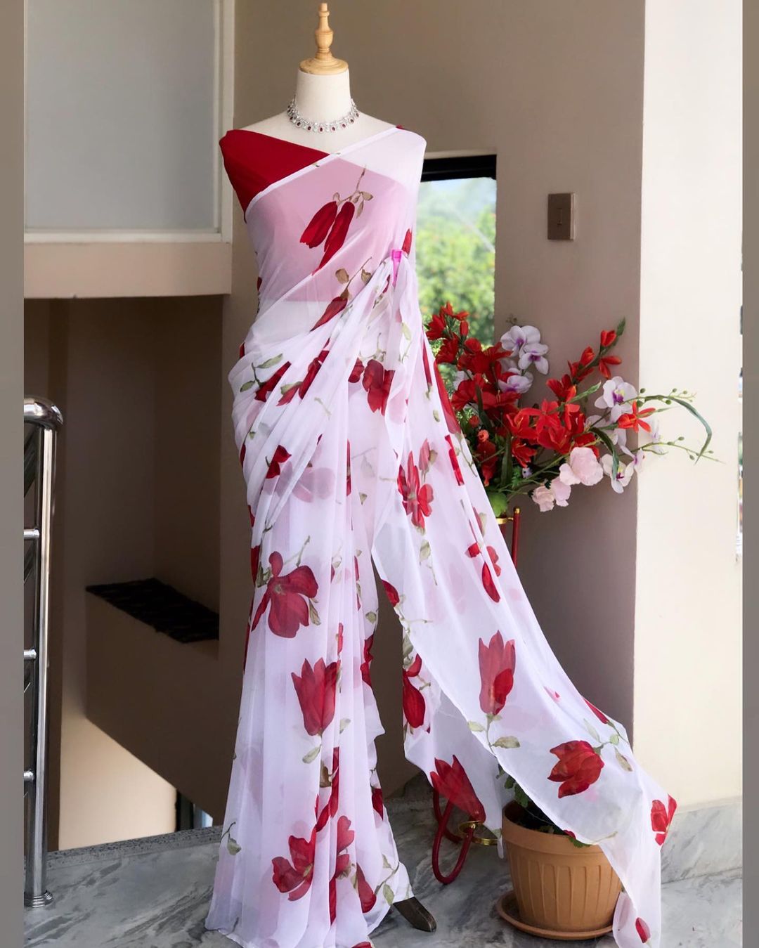 VK 4052 Digital Printed Soft Georgette Sarees Wholesale Clothing Suppliers In India